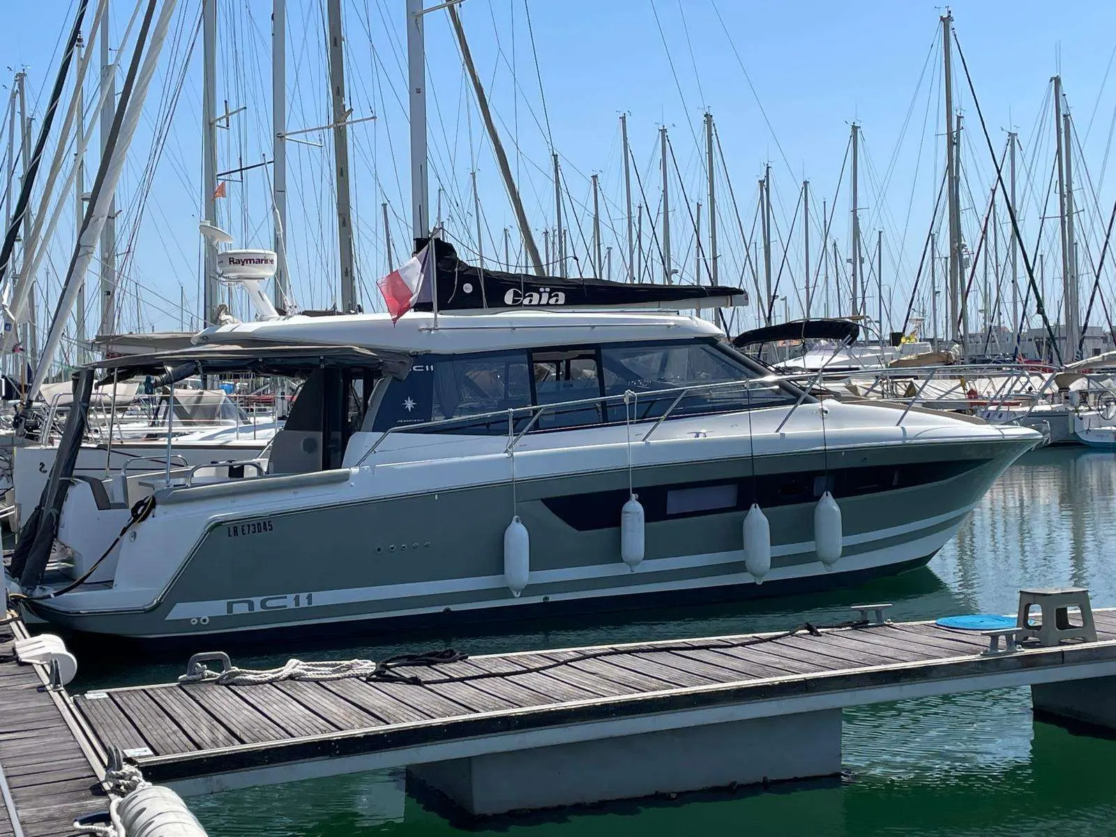 Jeanneau NC 37