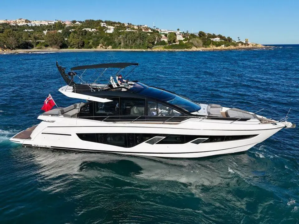 Sunseeker 65 Sport Yacht