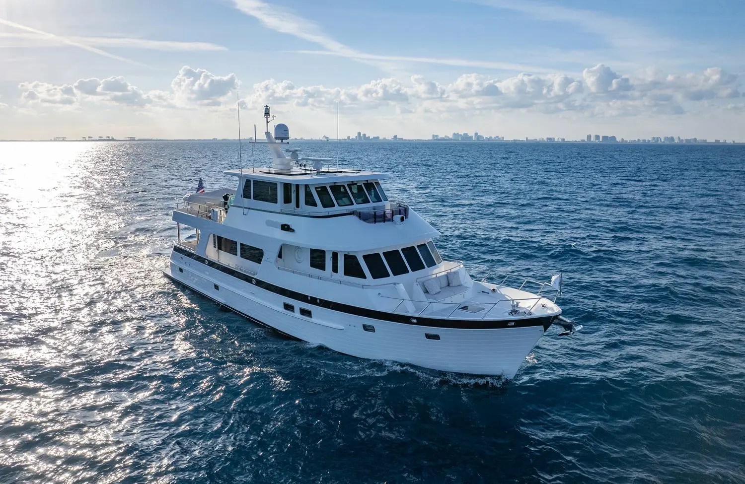 Outer Reef Yachts 720 Deluxbridge Motoryacht