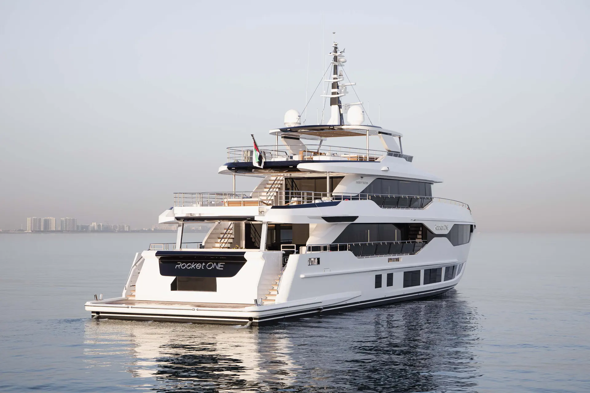 Gulf Craft Majesty 120