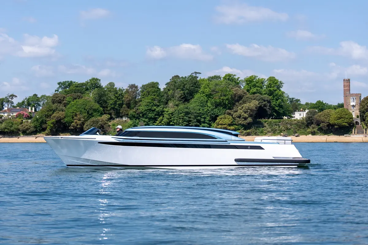 Compass Tenders Limousine Tender 10M