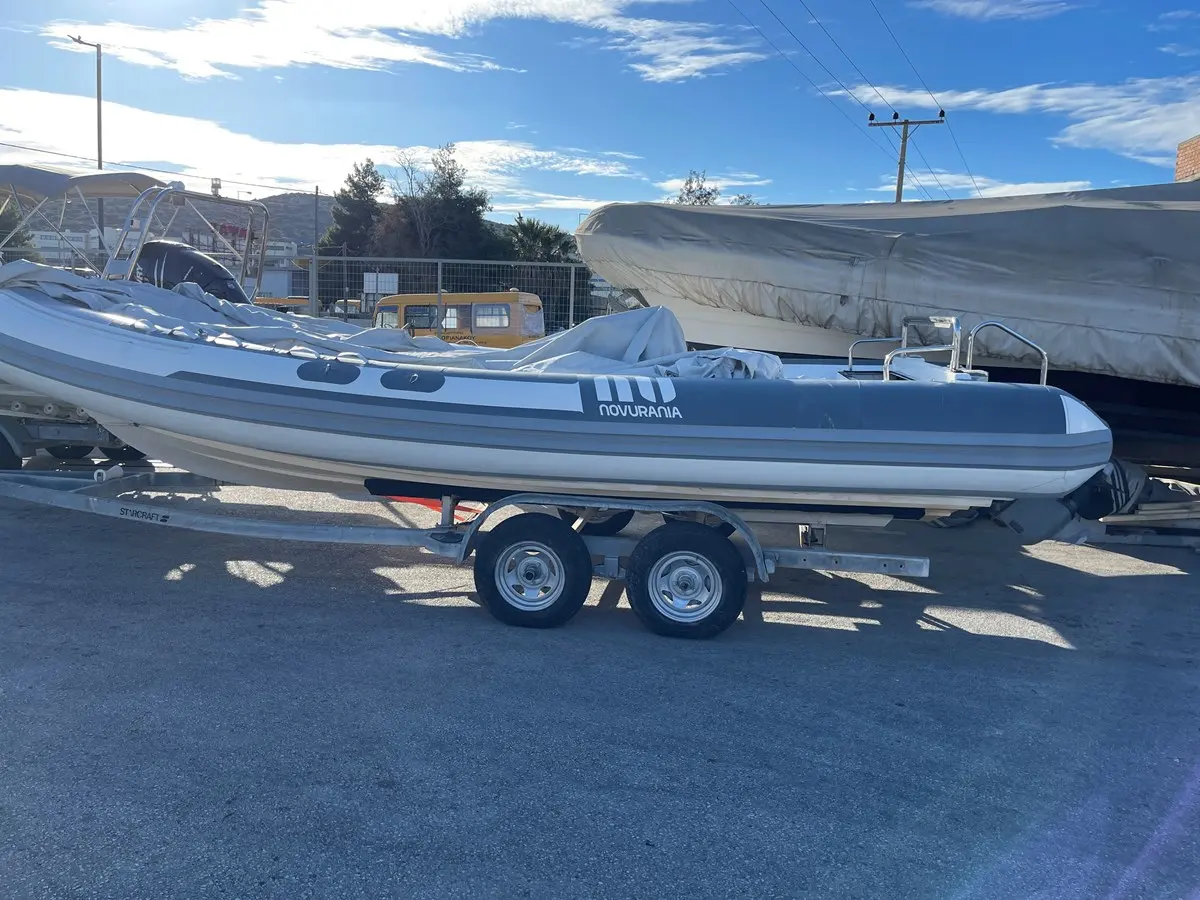 Novurania Launch Series 700