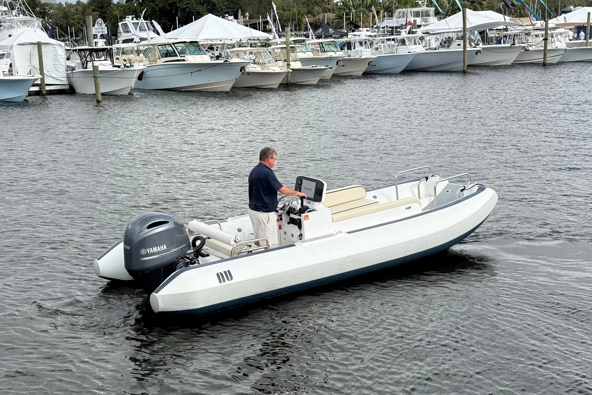 Novurania Launch Series 650