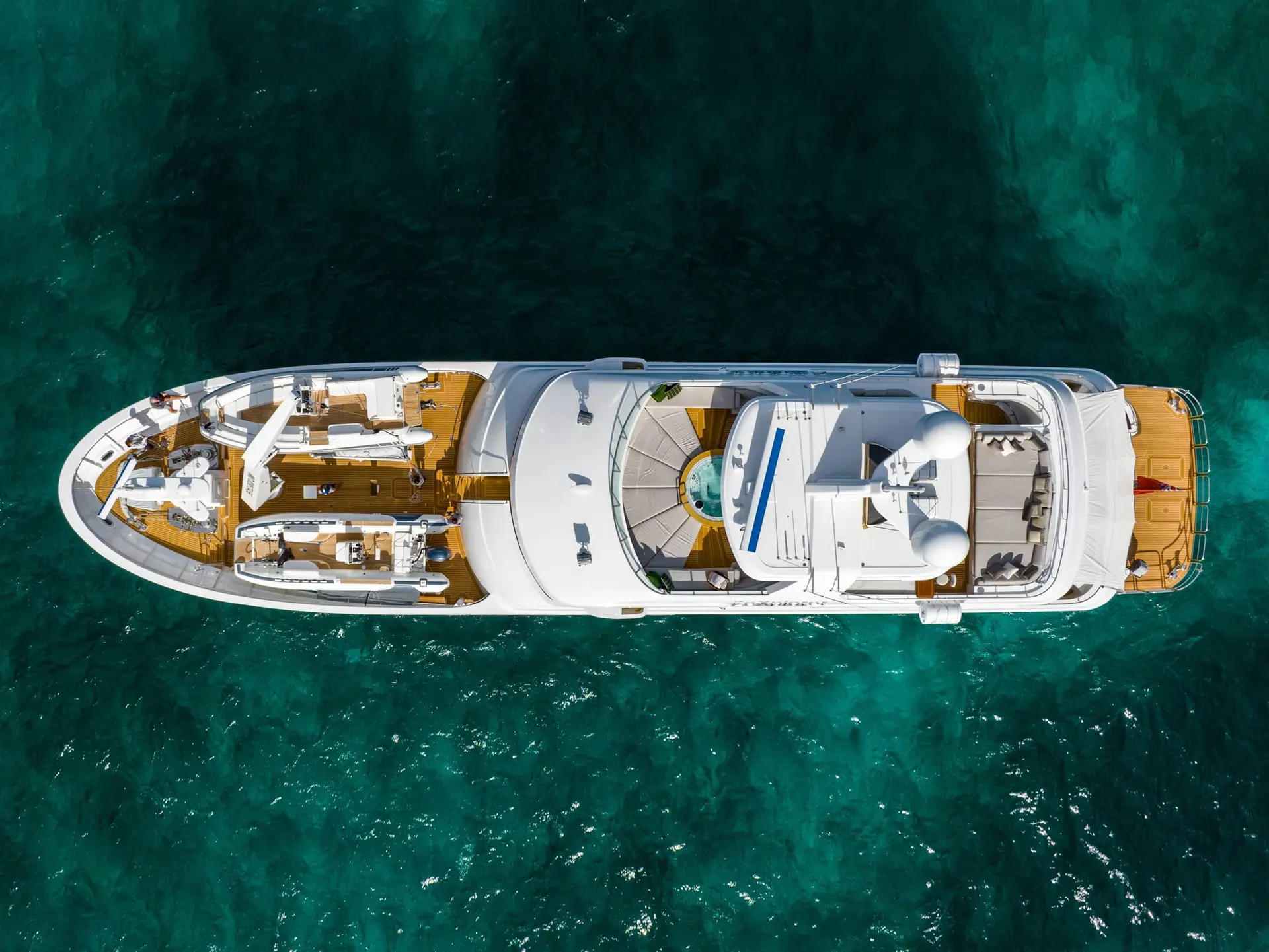 Novurania LX Series 650
