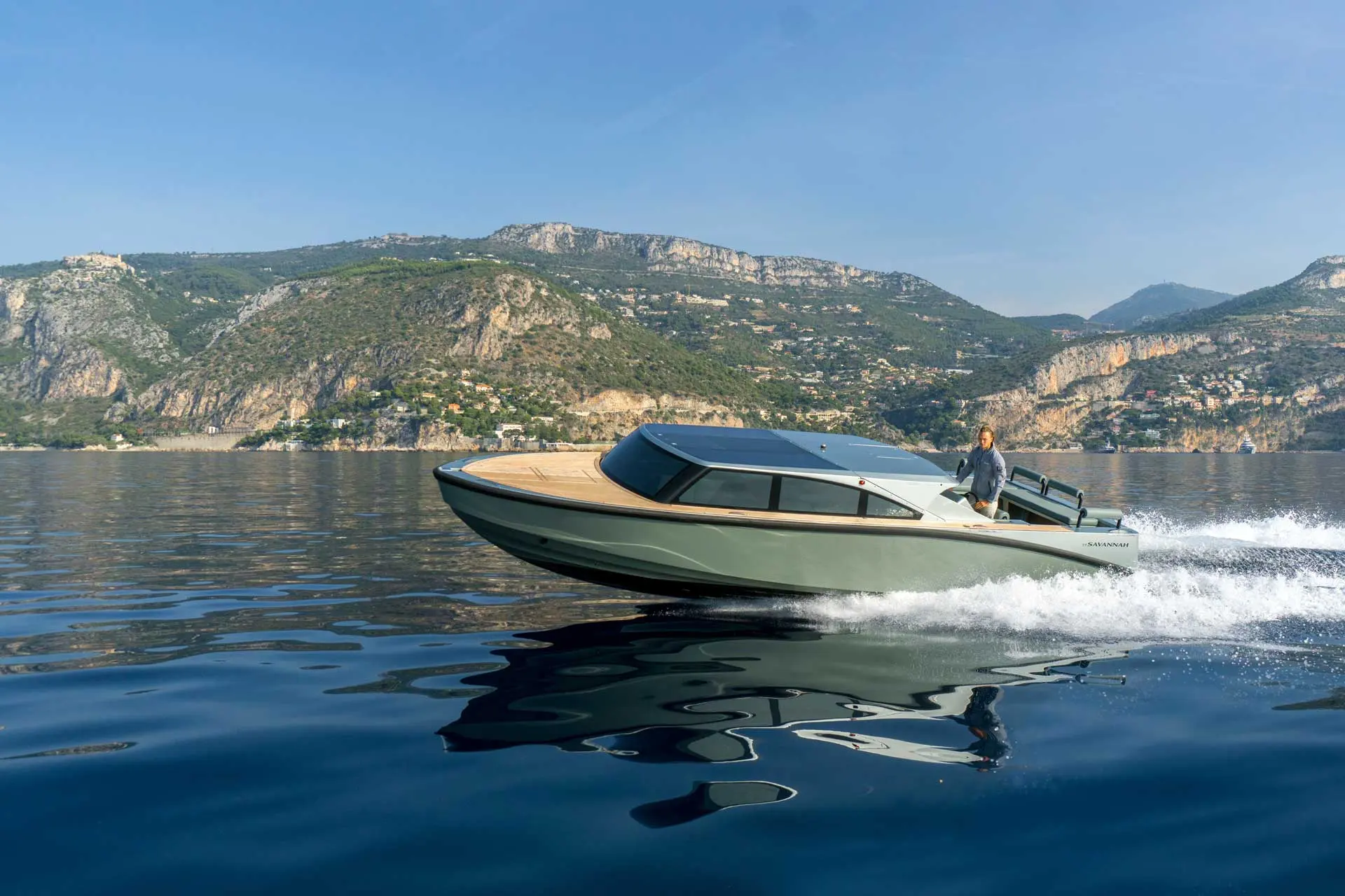 Xtenders 9.3M (Covert)limo