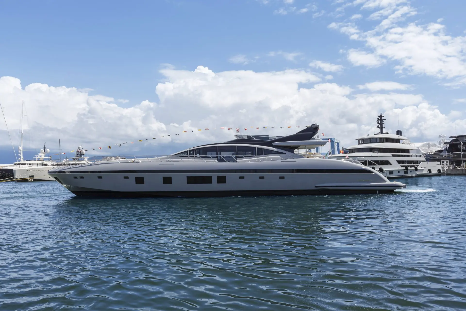 Mangusta Mangusta 132E