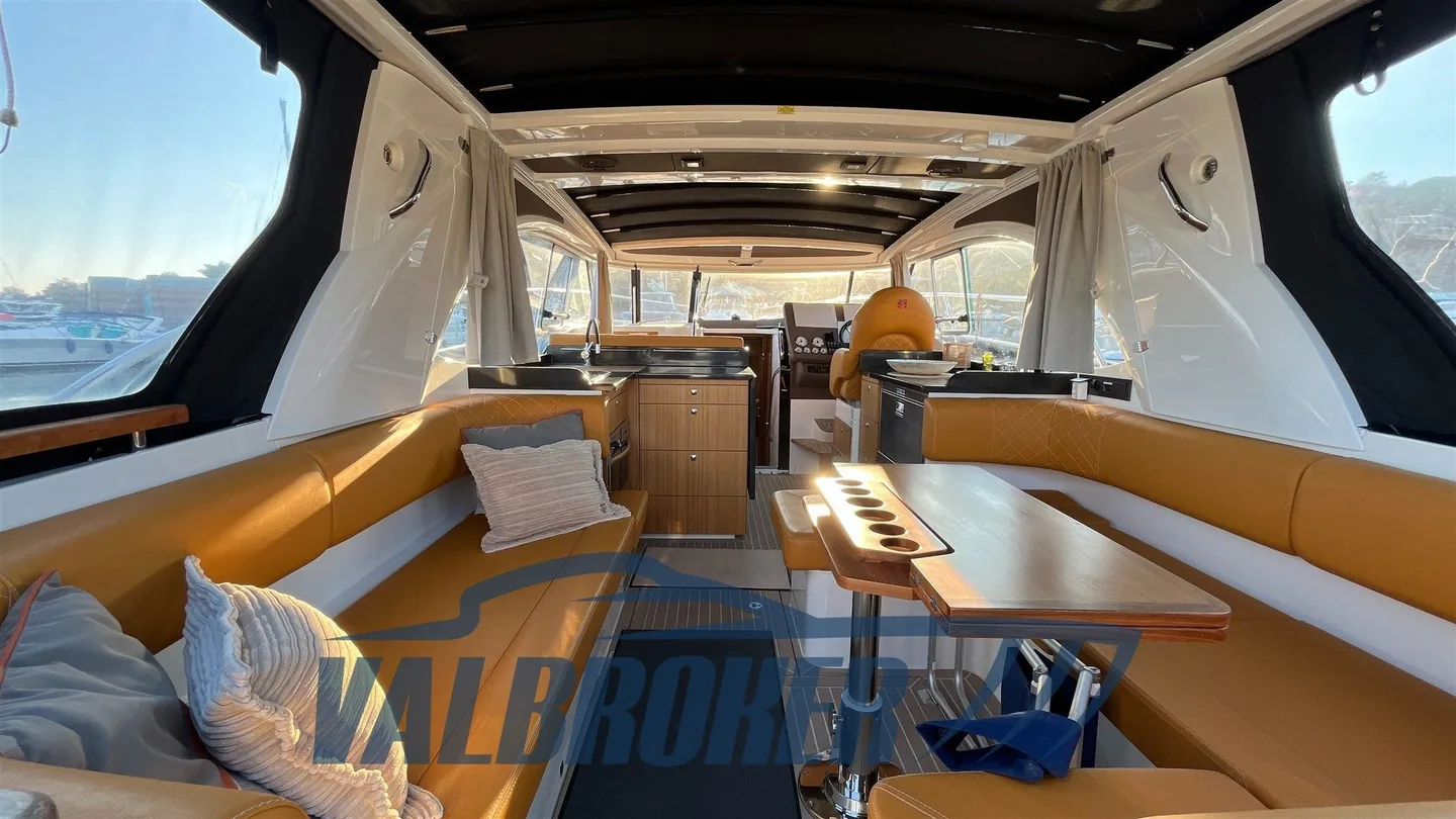 Marex 360 Cabriolet Cruiser, Inseratsfoto 12 eines einzelnen Bootes