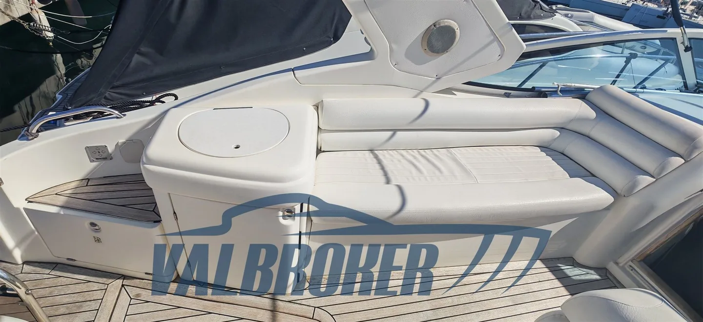 Profil extérieur du Sealine S 34