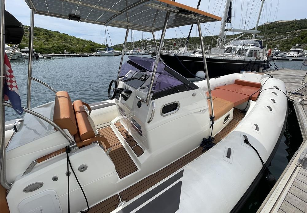Brig Eagle 10