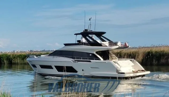 Vue extérieure d’un Ferretti 670 issue de l’annonce Batoo, image 2