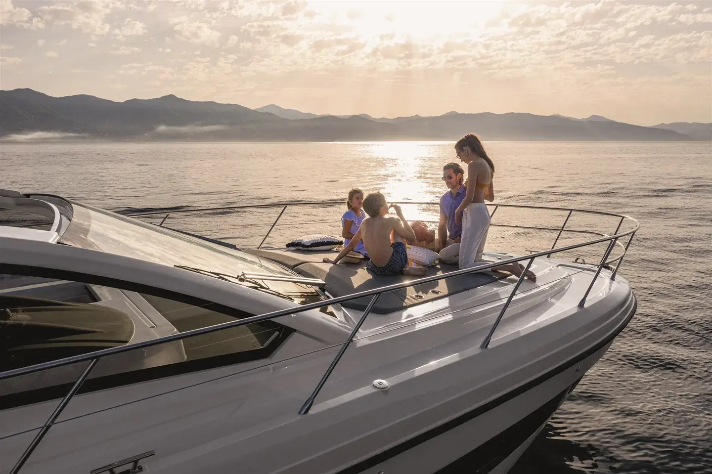 Azimut Atlantis 45, détail du bateau en annonce 2