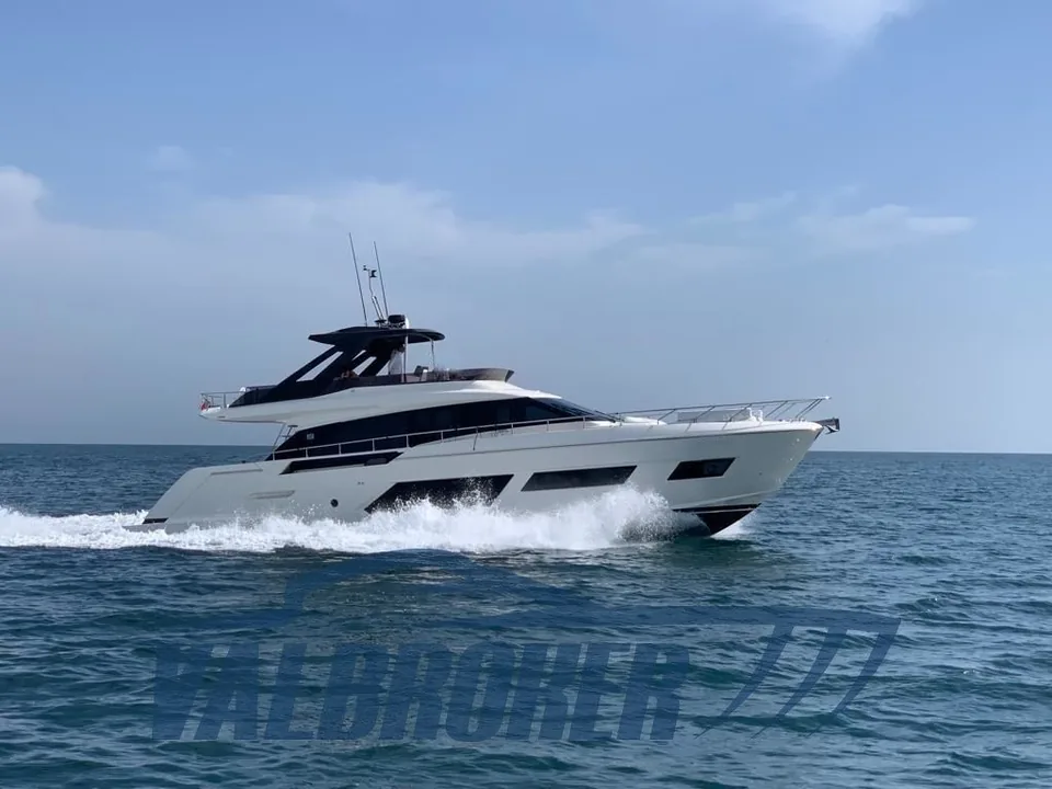 Vue extérieure d’un Ferretti 670 issue de l’annonce Batoo, image 4