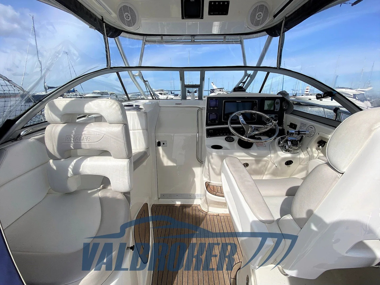 Boston Whaler 285 Conquest de 2006, vue du bateau annoncé 12