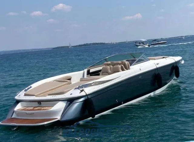 Cobalt 343, détail du bateau d'annonce Batoo 9