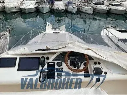 Fairline Phantom 50, photographie extérieure 7 d'un bateau présenté dans une annonce actuelle