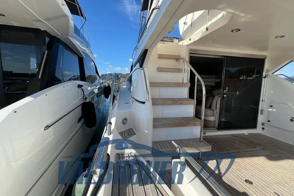Fairline Phantom 50, photographie extérieure 8 d'un bateau présenté dans une annonce actuelle