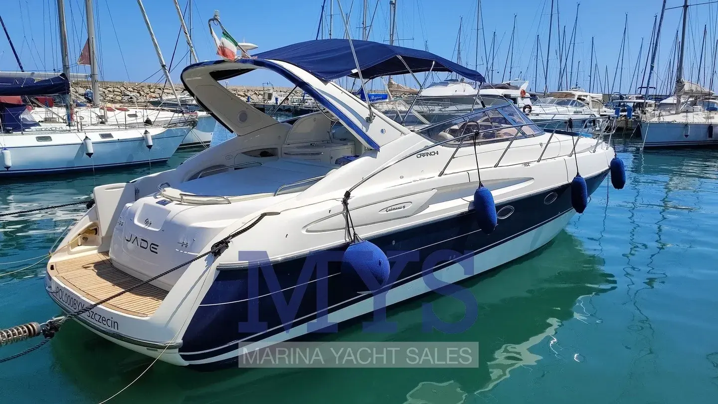 Cranchi Endurance 39, vue extérieure dans l’annonce Marina Yacht Sales