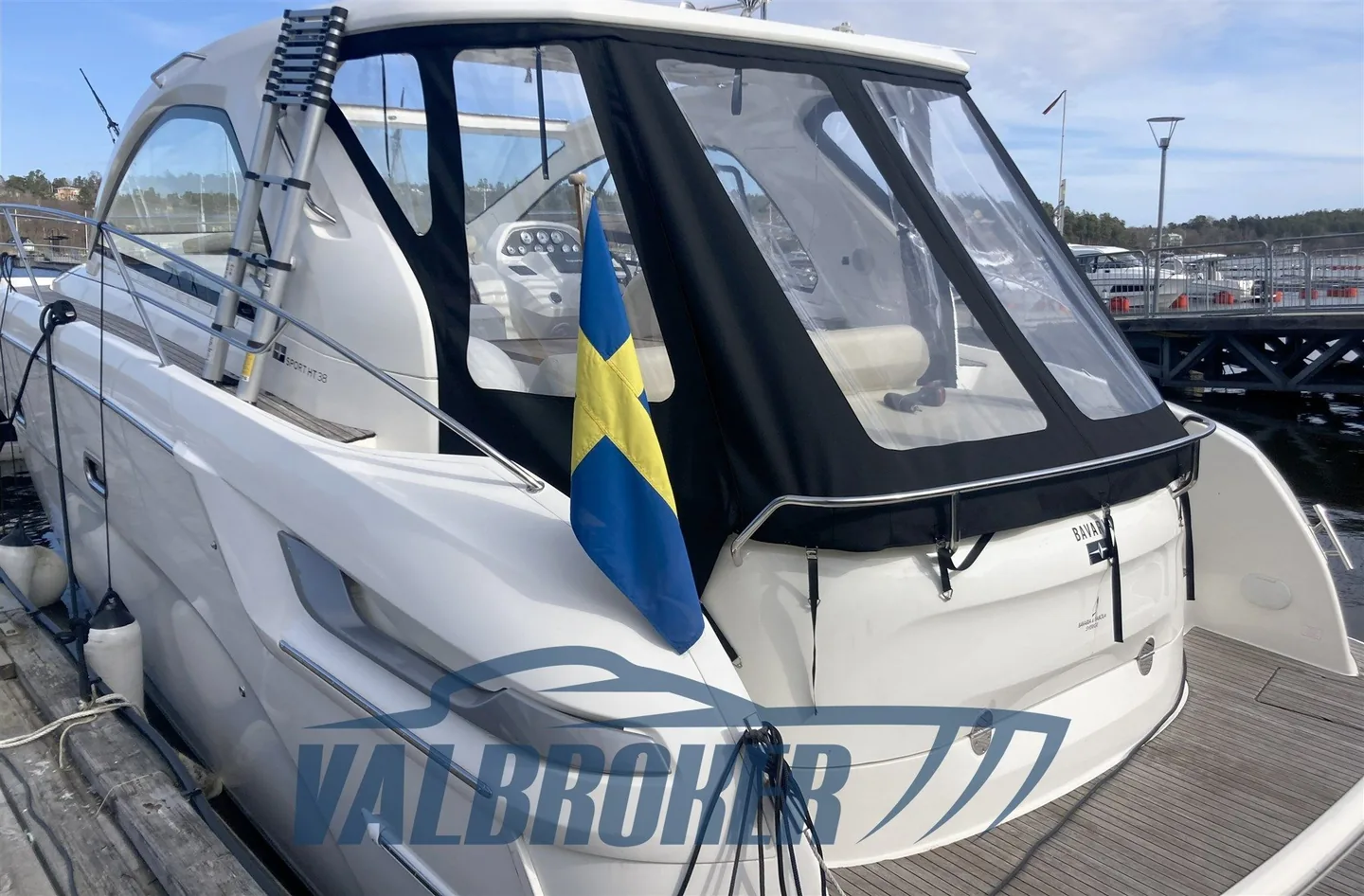 Plateforme arrière du Bavaria 38 SPORT HT 2011
