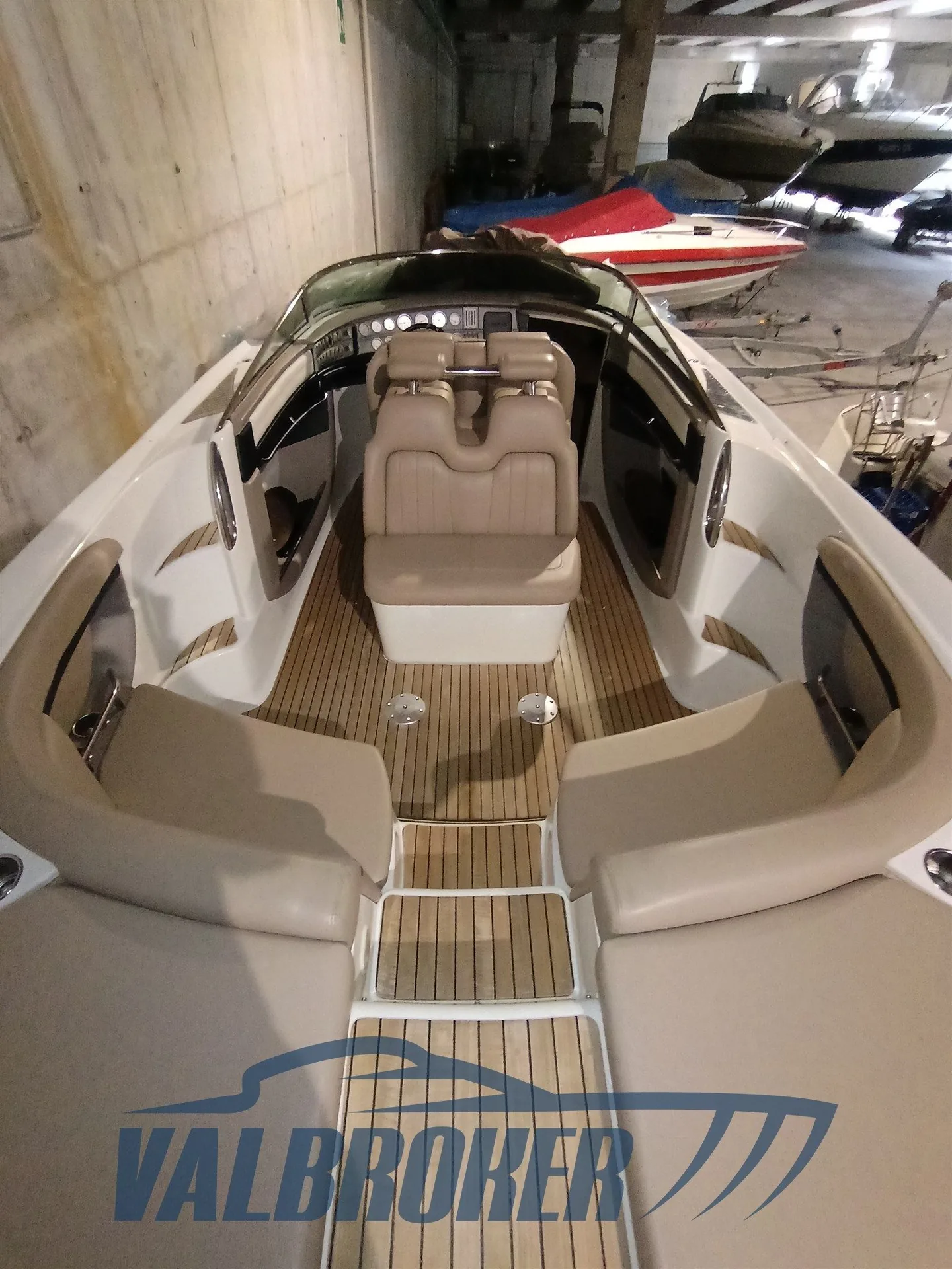 Cobalt 343, détail du bateau d'annonce Batoo 3