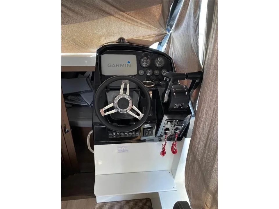 Jeanneau Merry Fisher 895, photographie 7 d’une unité proposée sur Batoo