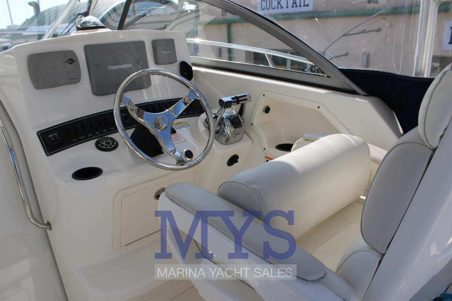 Boston Whaler 285 Conquest de 2006, vue du bateau annoncé 3