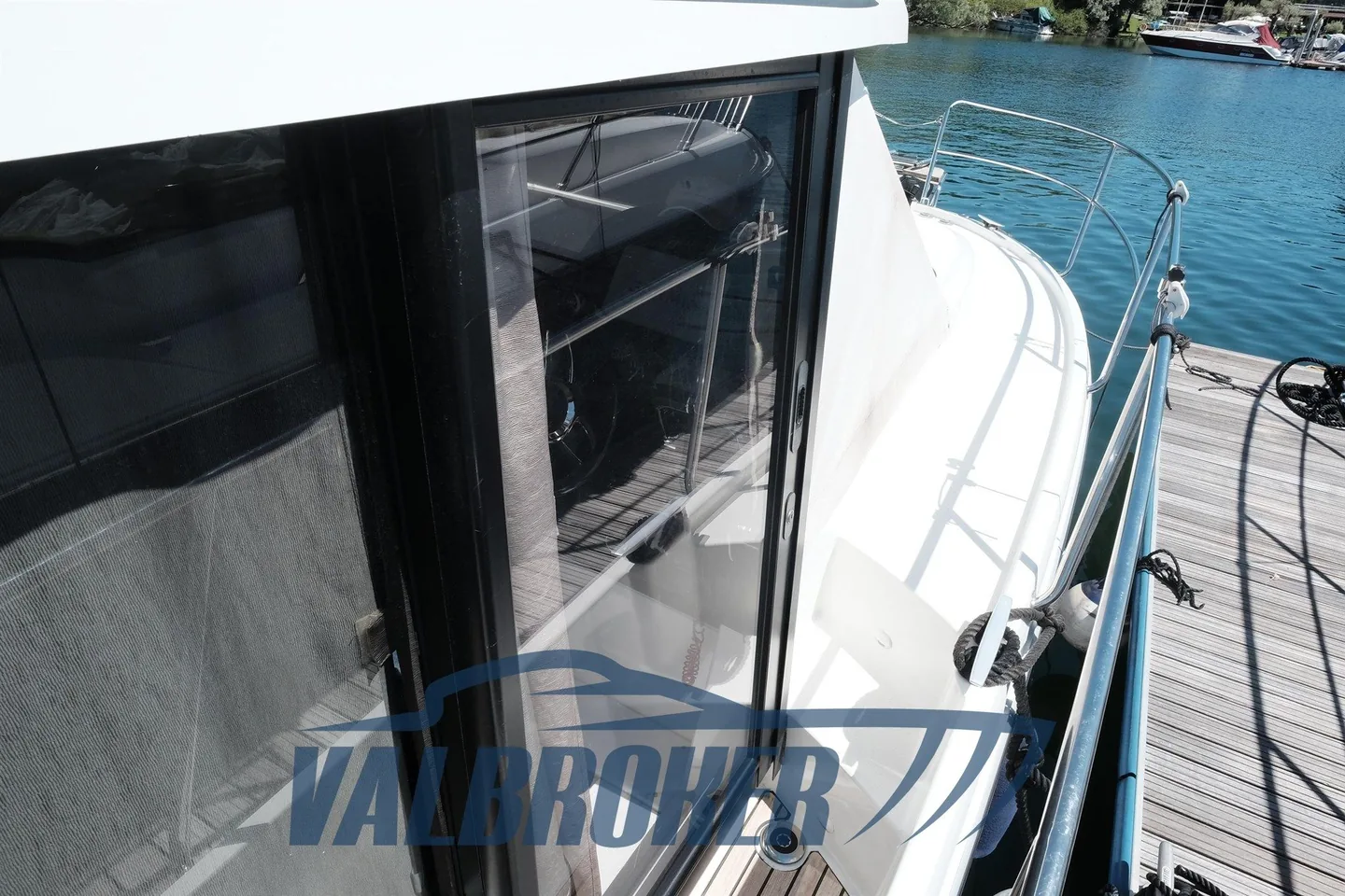 Jeanneau Merry Fisher 895, photographie 4 d’une unité proposée sur Batoo