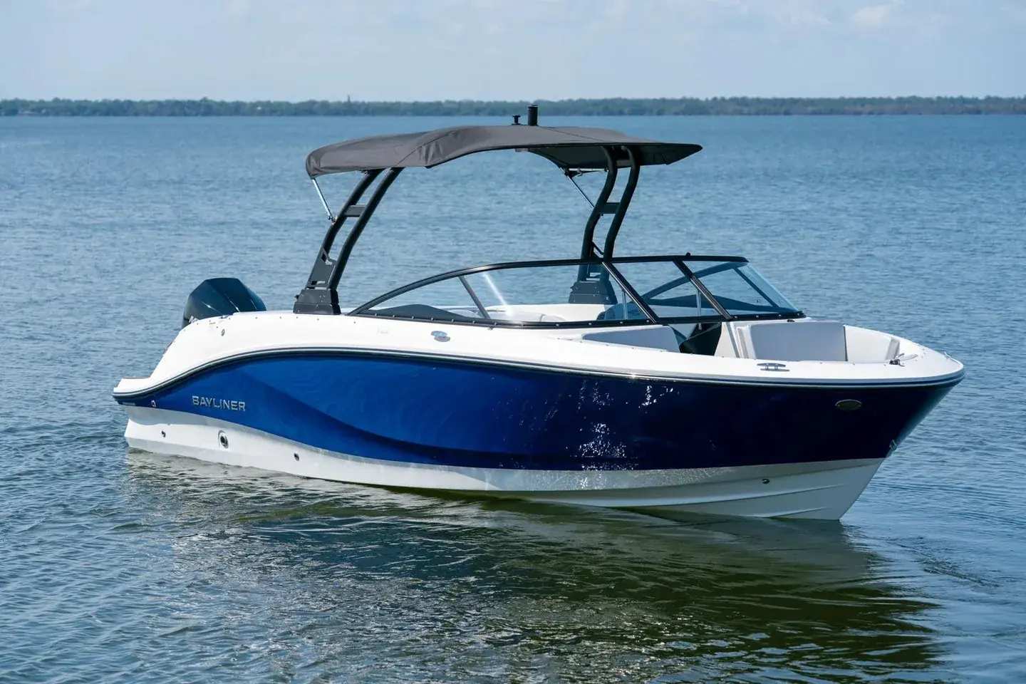 Bayliner V22 Series: what to look at after the June 9, 2026 debut