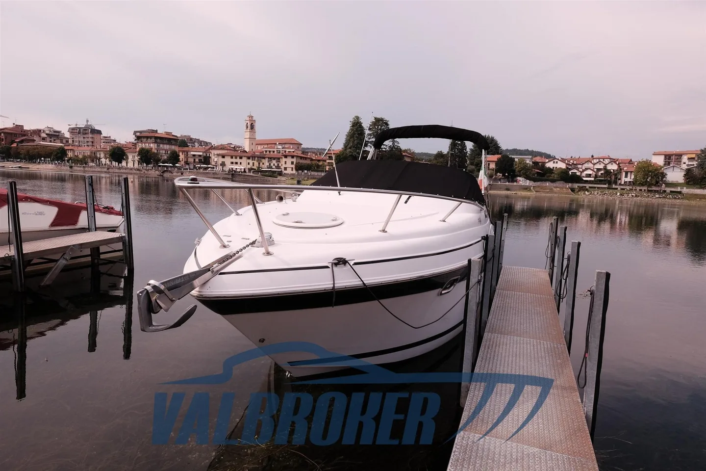 Four Winns Vista 248, photographie 8 d’une annonce actuelle
