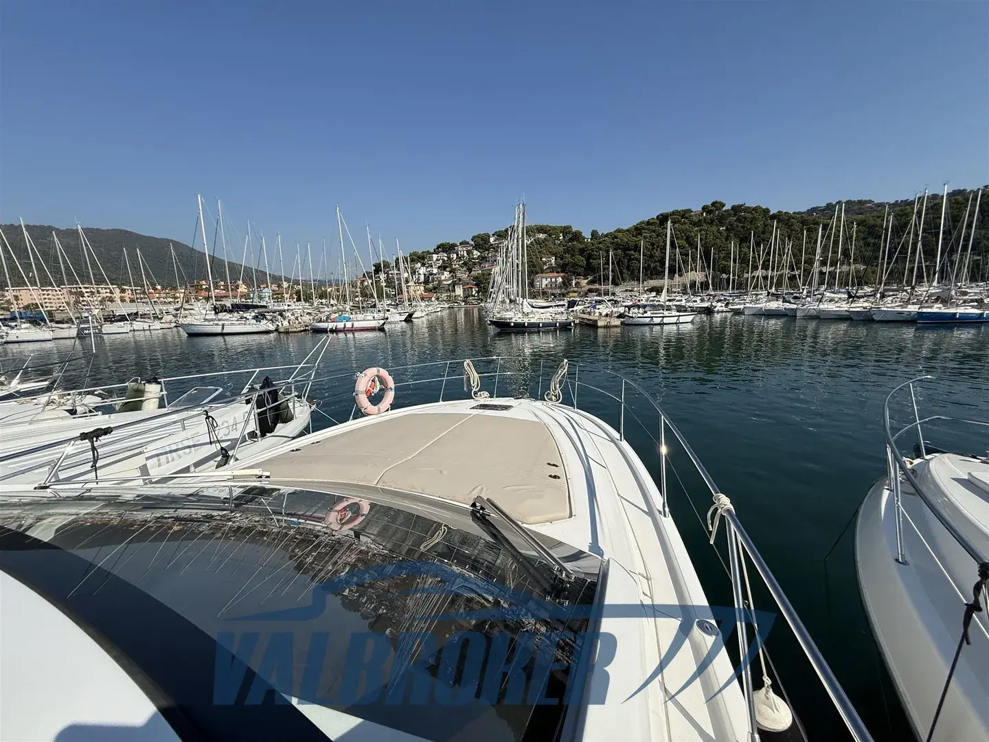 Azimut Atlantis 45, détail du bateau en annonce 4
