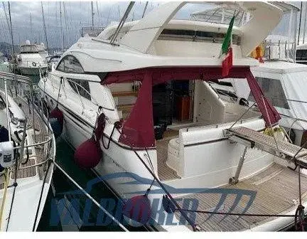 Fairline Phantom 50, photographie extérieure 10 d'un bateau présenté dans une annonce actuelle
