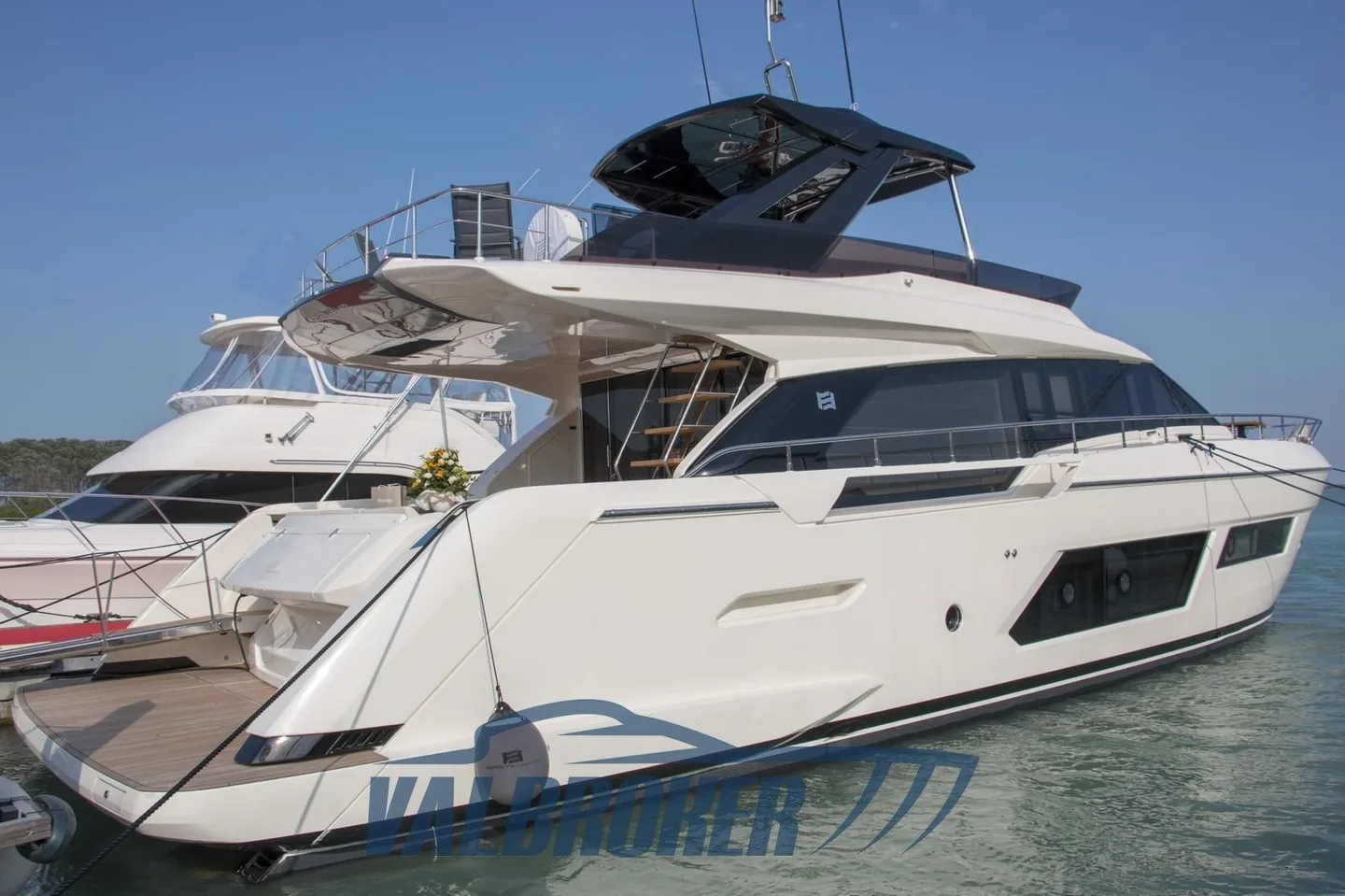 Vue extérieure d’un Ferretti 670 issue de l’annonce Batoo, image 9