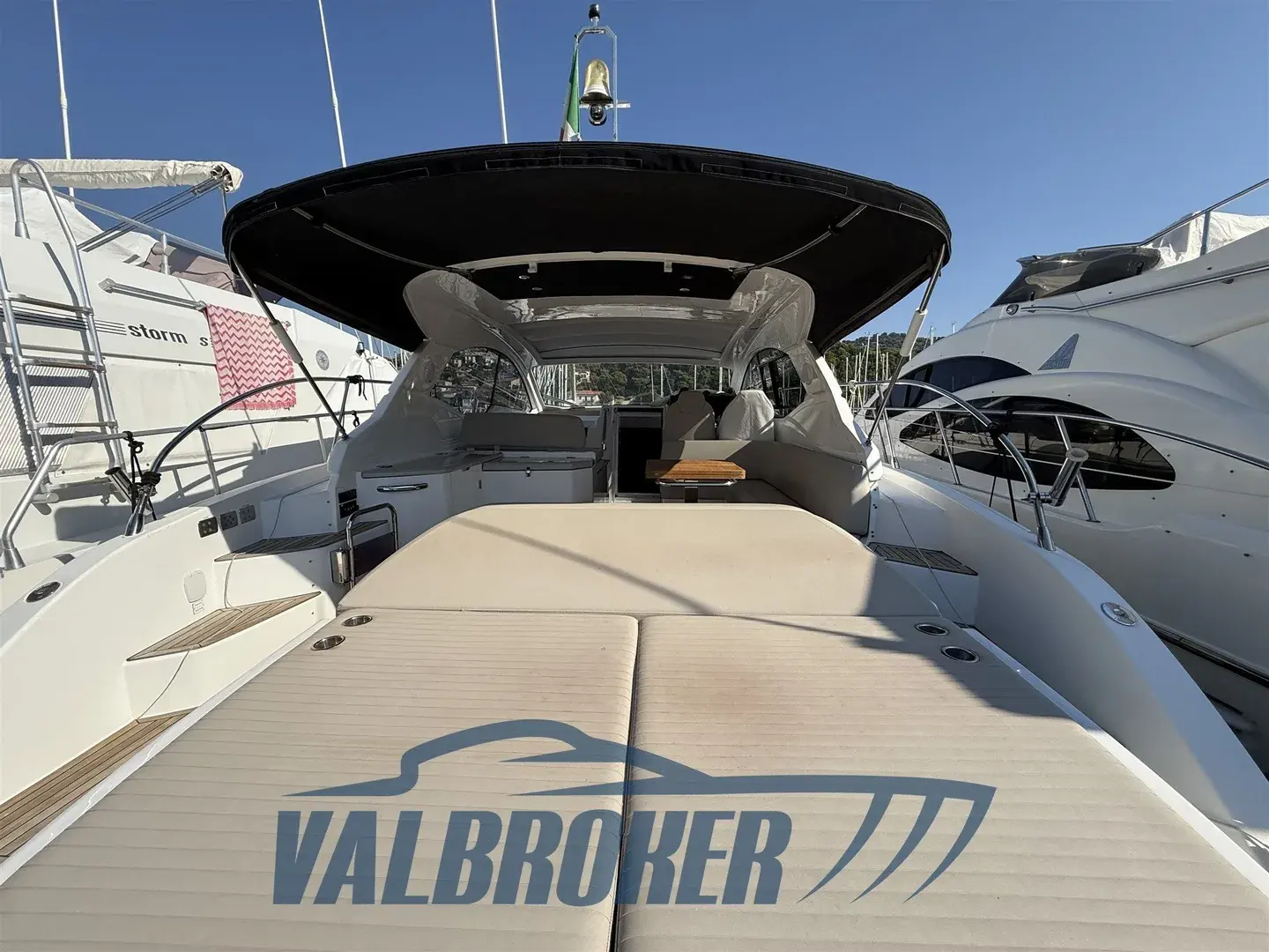 Azimut Atlantis 45, détail du bateau en annonce 7